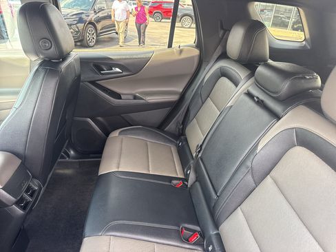 Certified 2025 Chevrolet Equinox LT w/ Convenience Package II AWD/4WD image 32