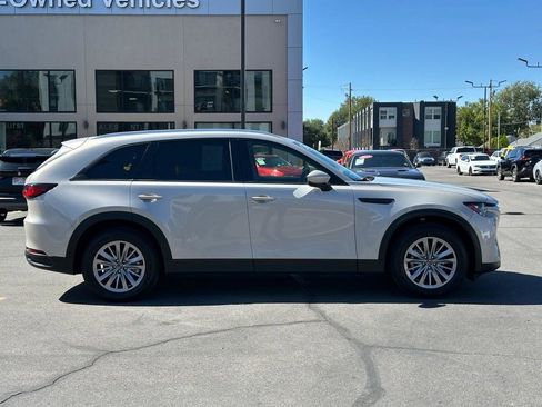 Used 2024 MAZDA CX-90 3.3 Turbo w/ Preferred Plus image 8