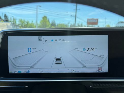 Certified 2025 Hyundai Ioniq 6 Limited RWD image 24