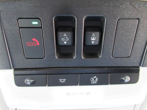 Used 2024 Nissan Rogue Platinum w/ Platinum Premium Package AWD/4WD image 29