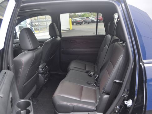 Certified 2024 Honda Passport Black Edition image 13