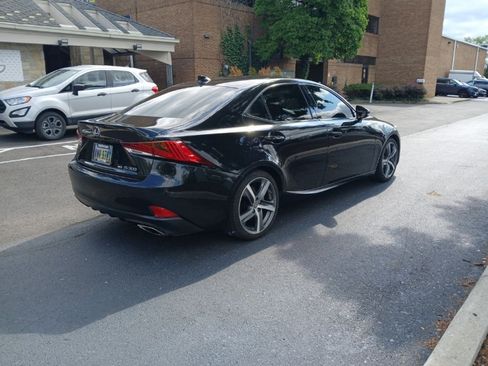 Used 2018 Lexus IS 300 AWD w/ Comfort Package image 5