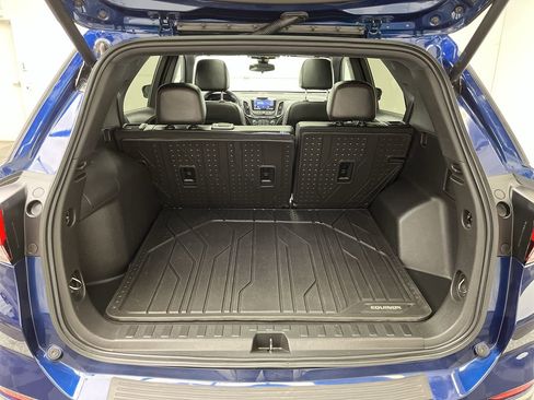 Used 2023 Chevrolet Equinox RS AWD/4WD image 30