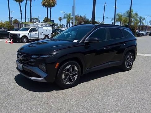 Used 2025 Hyundai Tucson SEL FWD image 4