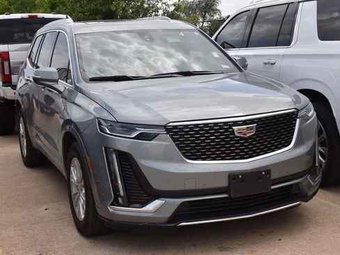 Used 2024 Cadillac XT6 Luxury FWD image 4