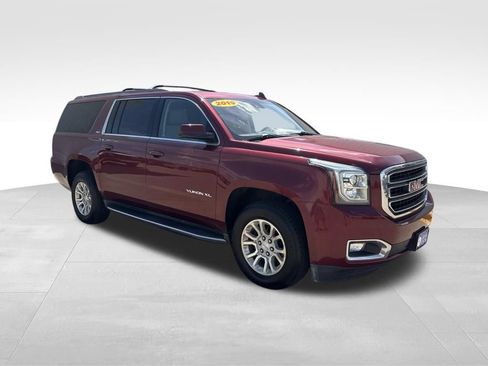 Used 2019 GMC Yukon XL SLT w/ Open Road Package AWD/4WD image 4