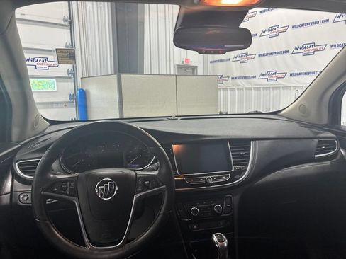 Used 2017 Buick Encore Preferred FWD image 2