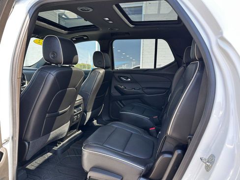 Used 2022 Chevrolet Traverse Premier w/ Redline Edition image 22