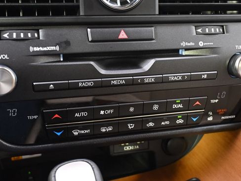 Used 2022 Lexus RX 350 AWD w/ Premium Package image 32