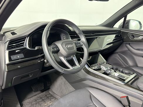 Certified 2023 Audi Q7 2.0T Premium w/ Convenience Package AWD/4WD image 3