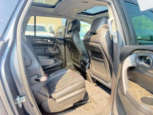 Used 2013 Buick Enclave Leather AWD/4WD image 32