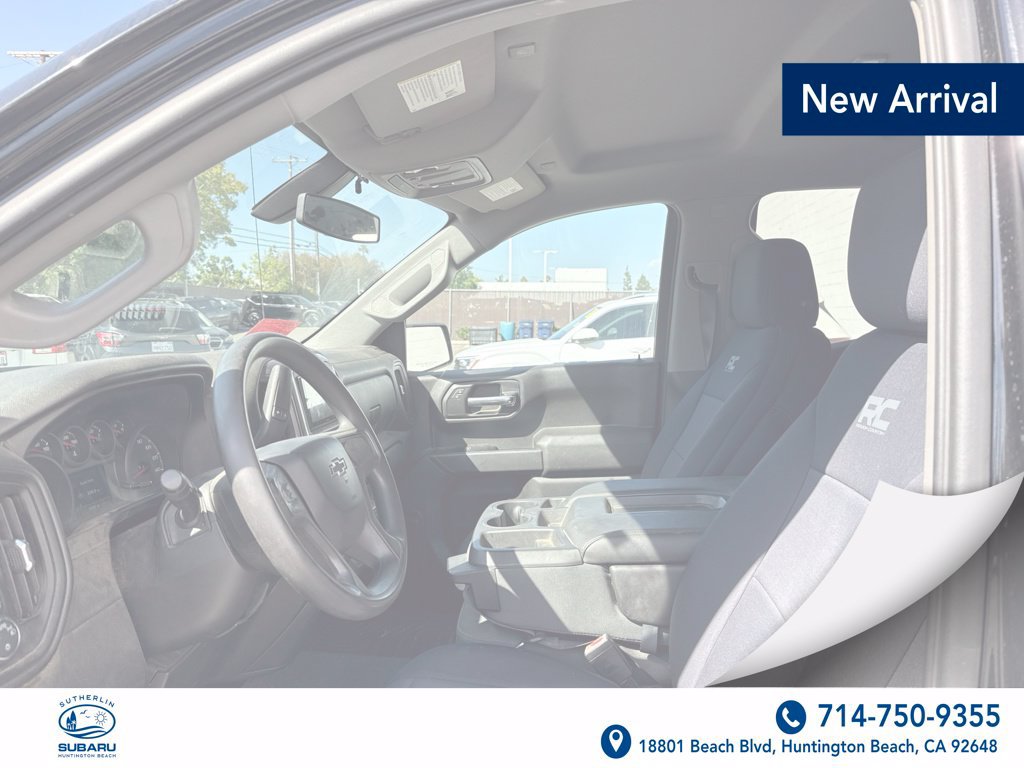 Used 2019 Chevrolet Silverado 1500 Custom Trail Boss w/ Custom Convenience Package AWD/4WD image 3