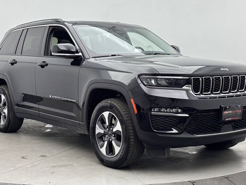 Used 2024 Jeep Grand Cherokee Limited 4xe AWD/4WD image 3