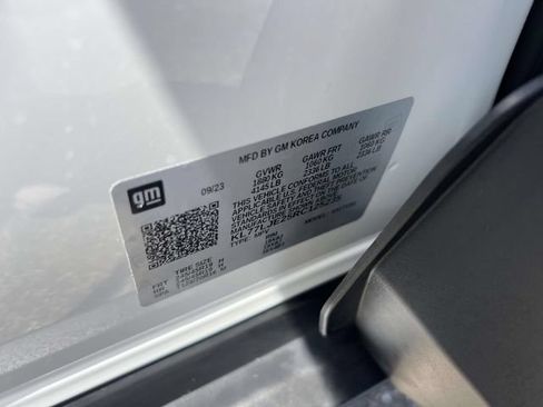 Used 2024 Chevrolet Trax RS FWD image 18