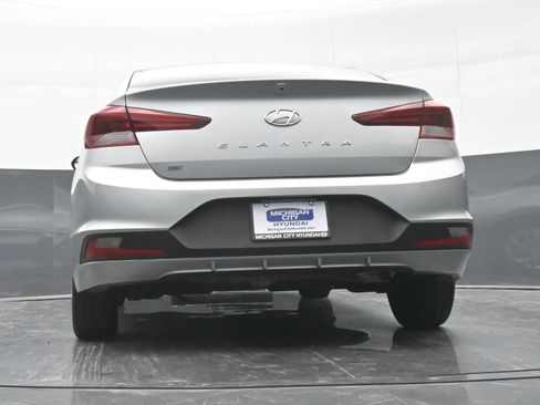 Used 2020 Hyundai Elantra SE image 41