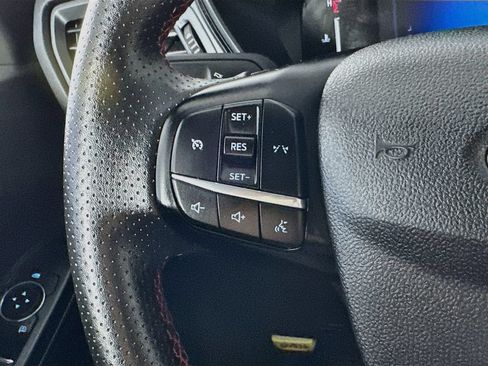 Used 2025 Ford Escape ST-Line AWD/4WD image 25