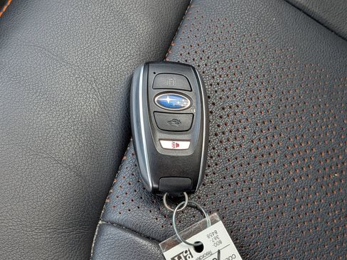 Used 2024 Subaru Crosstrek 2.5i Limited w/ Crosstrek Mirror Package image 26