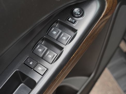 Used 2019 GMC Canyon Denali AWD/4WD image 17