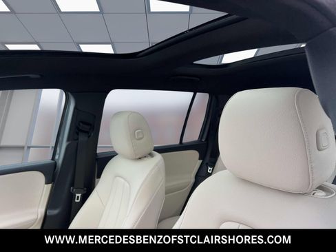 Used 2026 Mercedes-Benz GLB 250 4MATIC image 23