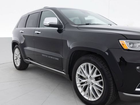 Used 2018 Jeep Grand Cherokee Summit AWD/4WD image 12