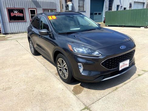 Used 2020 Ford Escape SEL image 1
