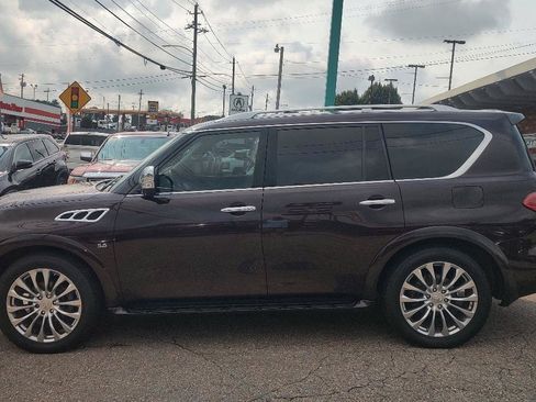 Used 2015 INFINITI QX80 4WD w/ Deluxe Technology Package image 5