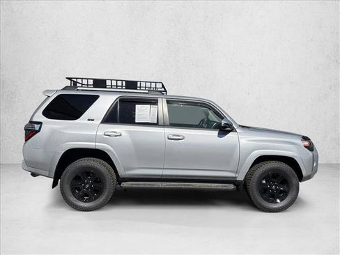 Certified 2023 Toyota 4Runner SR5 Premium AWD/4WD image 4
