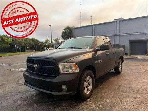 Used 2017 RAM 1500 Express AWD/4WD image 1