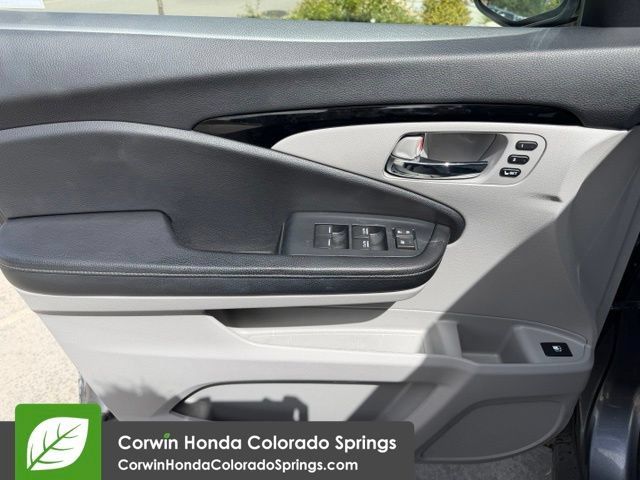 Used 2020 Honda Ridgeline RTL-E image 11