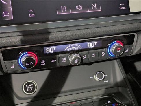 New 2025 Audi Q3 2.0T Premium image 13