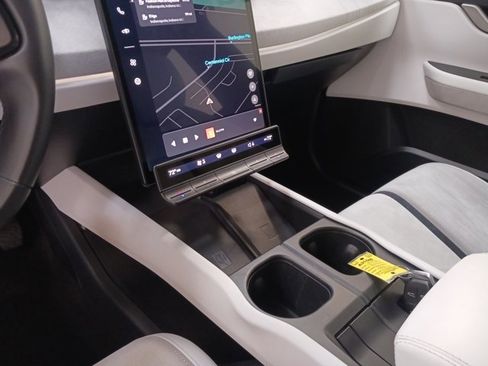 Used 2023 Fisker Ocean One image 24