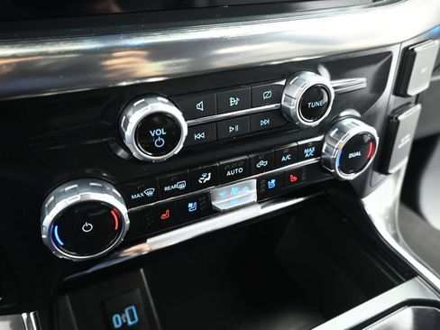 Used 2023 Ford F150 Lariat AWD/4WD image 15