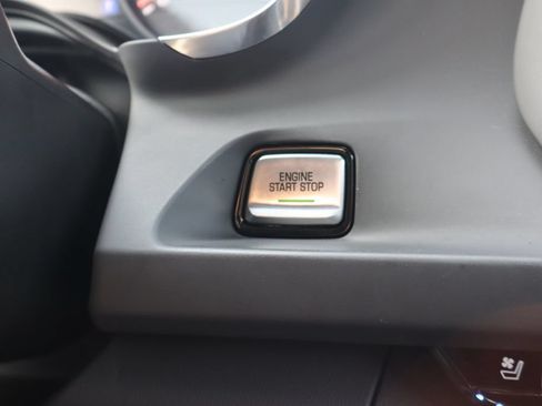 Used 2022 Chevrolet Camaro ZL1 RWD image 18