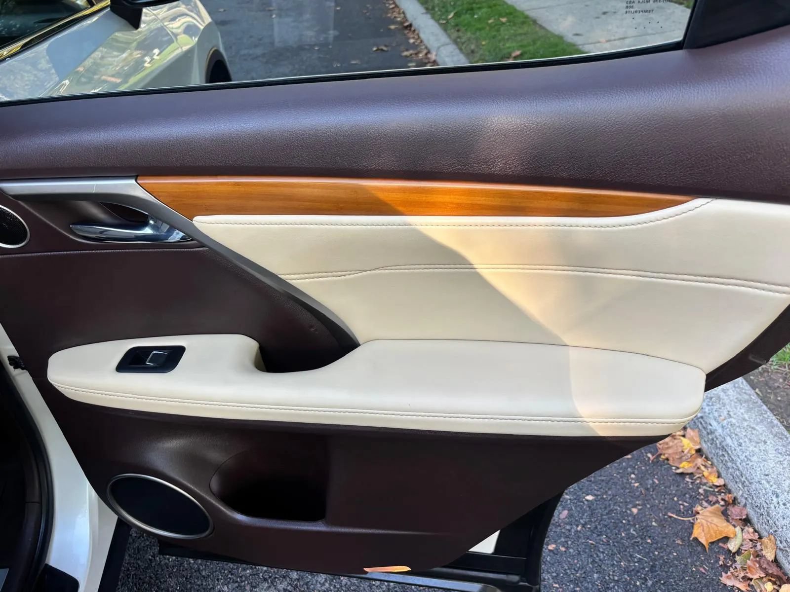 Used 2018 Lexus RX 350 AWD w/ Premium Package image 28