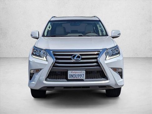 Used 2019 Lexus GX 460 Premium w/ Premium Package AWD/4WD image 2