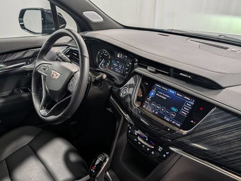 Used 2024 Cadillac XT6 Premium Luxury w/ LPO, Floor Liner Package AWD/4WD image 15