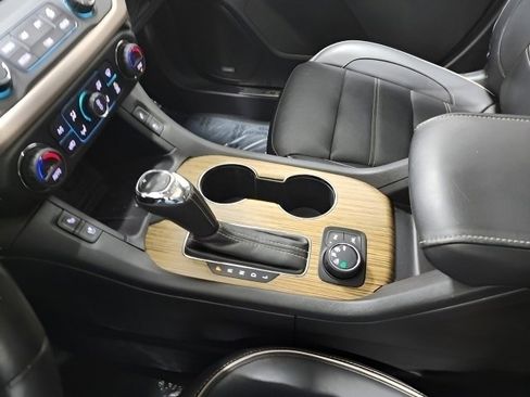 Used 2017 GMC Acadia Denali w/ Technology Package image 33