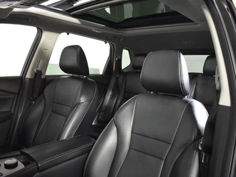 Certified 2023 Nissan Rogue SL w/ SL Premium Package image 10