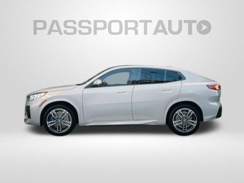 New 2026 BMW X2 xDrive28i w/ Technology Package AWD/4WD image 5