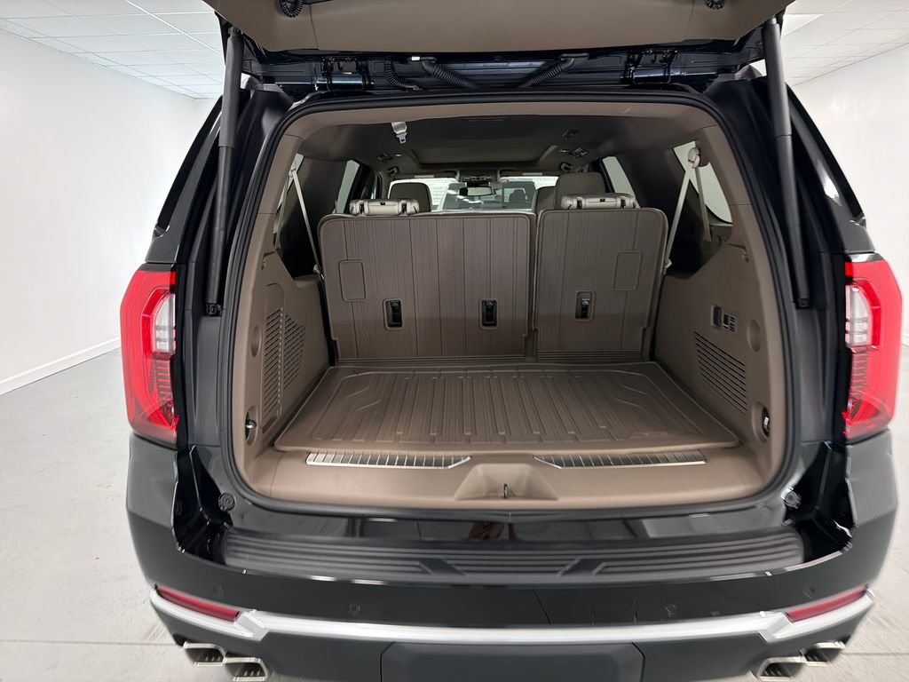 New 2026 GMC Yukon XL Denali w/ Sun & Power Step Package RWD image 8