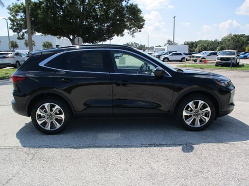 New 2024 Ford Escape Platinum w/ Premium Technology Package image 8