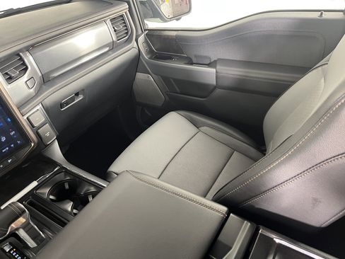 Used 2023 Ford F150 Lightning Lariat image 11