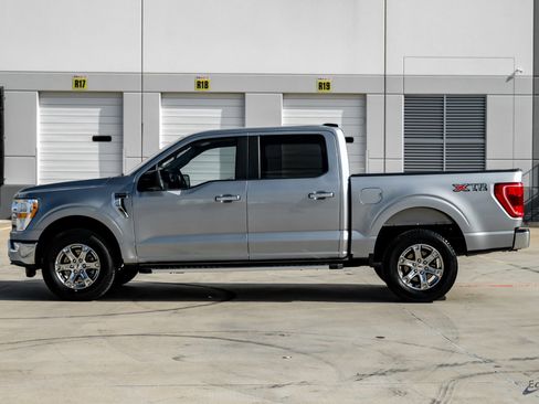 Used 2023 Ford F150 XLT w/ XTR Package image 5