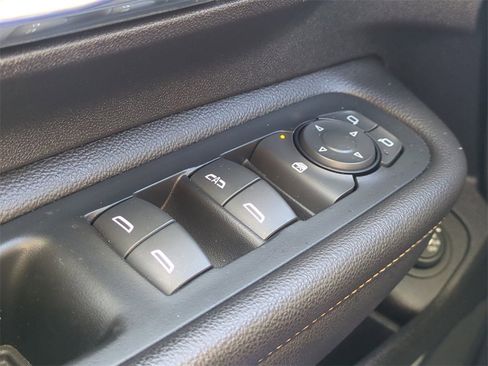 Used 2021 GMC Terrain SLT w/ LPO, Floor Liner Package image 26