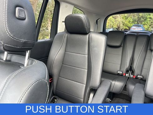 Used 2023 Mercedes-Benz GLS 450 4MATIC image 12