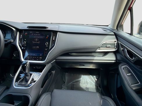 Used 2020 Subaru Outback Limited image 18