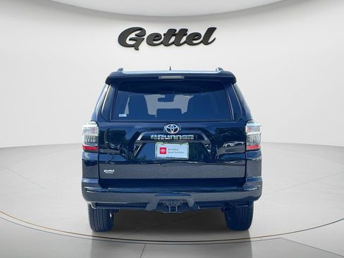Used 2022 Toyota 4Runner TRD Sport AWD/4WD image 6