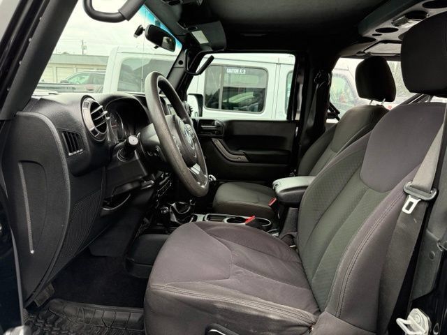 Used 2017 Jeep Wrangler Sport AWD/4WD image 5