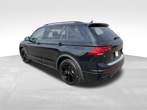 Used 2023 Volkswagen Tiguan SE R-Line image 5