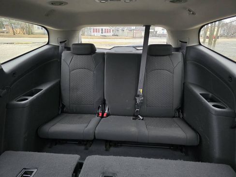 Used 2011 Chevrolet Traverse LT AWD/4WD image 15